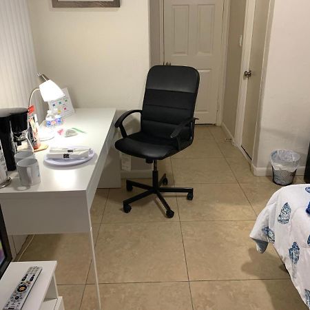 Cute, Cozy Mother-In-Law Suite In The Heart Of Μαϊάμι Εξωτερικό φωτογραφία